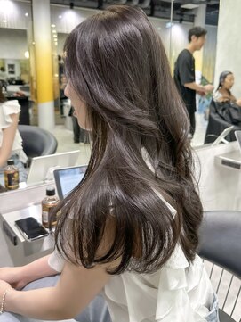 シティ(CITY) 韓国ヘア くびれヘア レイヤーカット 顔周りカット グレージュ