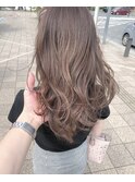 マロンベージュ