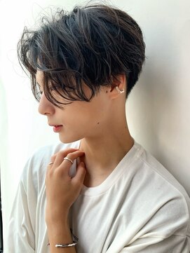 キュー 銀座(cue) ニュアンスパーマのハンサムショート