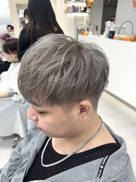 アールプラス 新宿(ar+) メンズハイトーンマッシュ