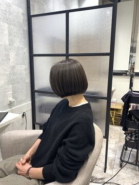 イーズ バイ インス(Yeeee.s by INCE) 白髪ぼかし/白髪改善カラー/ショート/透明感カラー/脱白髪染め