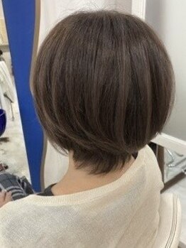 若づくりは嫌！若いままいたいんです。そんなあなたにはお洒落染めのような白髪対策、イチ・ゴカラーがいい