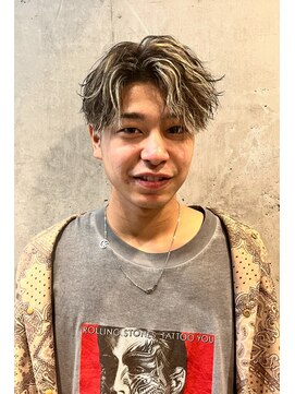 リベルテ グリット(Liberte Grit) 黒髪ブリーチメッシュ×束感で無造作に動くお洒落パーマ