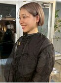 丸みショート大人ボブ耳だしショートハイライトカラーミニボブ
