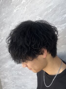グロップ 町田(GLOP) トレンド感あるメンズ波巻きパーマ
