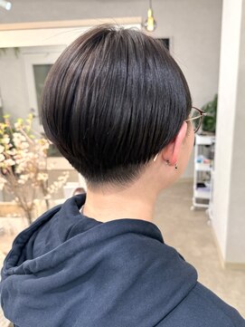 ルフトバイアンビエンテ(Luft by ambiente) 刈り上げベリーショート