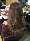 アッシュベージュグラデーションカラー