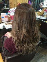 ユートピア(U topia)&nbsp;アッシュベージュグラデーションカラー