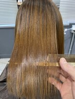 ジーナ セントラル銀座(Zina)&nbsp;小顔オリーブカラーボブルフハイライトカラークールショート