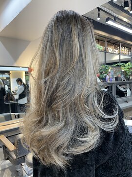 ヴァイス 渋谷店(VAICE) バレイヤージュ　ロングレイヤースタイル