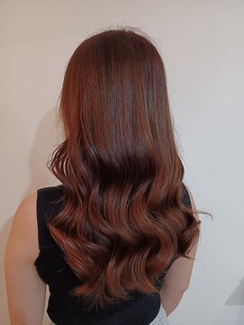 ツムグ 代官山 中目黒(TUMUGU) 30代40代50代大人可愛いグレイヘアこなれヘアふんわりカール