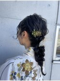 お呼ばれヘアセット 無造作ゆるめ編み込みポニー ナチュラル