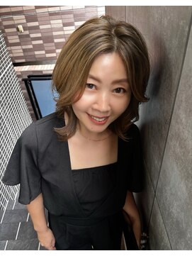 ジュノヘアー(Juno.hair) 20代・30代/大人可愛い/くびれミディ/外はねミディ