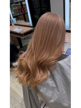 ディーボーイ 健軍店(D-BOY) ホワイトブロンド/ベージュ