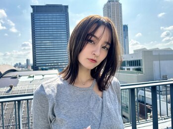 ルービック 江坂(Rubik's)の写真/【江坂】フェイスラインと前髪で印象の90％が決まるカットは経験豊富なStylistが揃う《Rubik's》にお任せ！