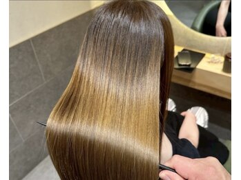 ラコヘアー(laco hair)の写真/鏡を見るたびため息。つるりんちょ。SYSTEMで、うねりに揺れない軽やか美髪へ。