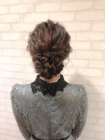 ヘアメイク シュシュ(Hair make chou chou)&nbsp;３Dカラーローシニヨンヘアアレンジ【chou-chou 北林夏実】