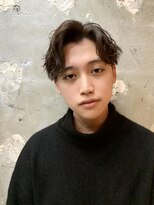 アカ(ACA)&nbsp;マッシュ　ツイストスパイラル　波巻　パーマ　センターパート