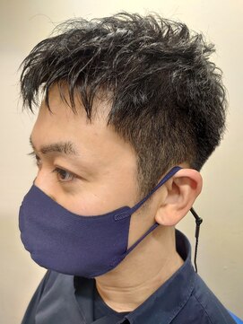 ヴェルデ シンバシ(VERDE SHINBASHI) フォワード束感フェードカットショート ビジネスマン 学生、黒髪