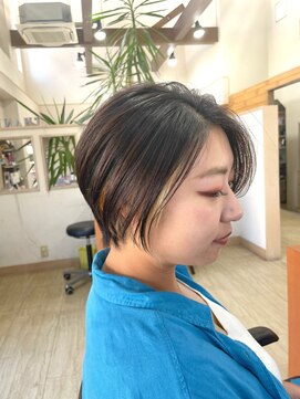 フェリア サウスガーデン(felia southgarden) スタイリングが簡単☆インナーカラーと相性◎くびれ大人ショート