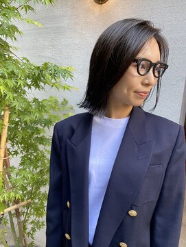 キルム(Qilm) 知的でオシャレなミディアムボブ