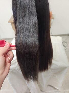 リスタ アンド リアン バイ リスタ(rista & RIAN by rista) 美髪ストレート