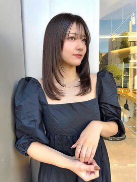 エル 北千住(elu) フィッシュボーン_刈り上げショート_チェリーレッド