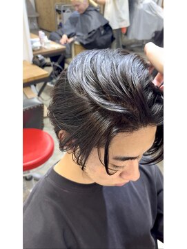 エルオム(EL.HOMME) 『HIRAI』僕にしか出来ない曲がる縮毛矯正