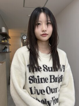 クイ(quii) 韓国スリークレイヤーカット/ストレート黒髪