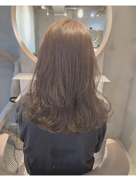 ベイス 池袋(BASE) 柔らかミディ