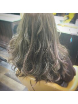 ヘアースペース 練馬店(hair space COCO) ベースグレージュ、エクステピンク&シルバー