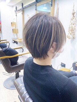 アヴァロン(AVALON) 【mag.ginza佐藤聖】ハイライト×丸み×クビレのクールショート