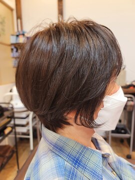 ヘアーズビースリー ポートサイド 大人くびれショート　　30代40代50代