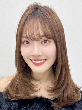 アイトーキョーエス 渋谷(AI TOKYO S) 斜めバング/シルキーベージュ/ブラントカット[渋谷駅]