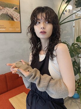 ヒュージ 表参道(huge) ウルフパーマ/くるくるパーマ/スパイラルパーマ/モードへア