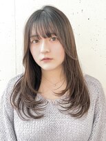 ミディアムレイヤー小顔顔まわりカット