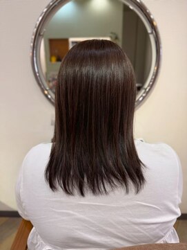 ビィーワンイースト(Be 1 EAST) ミディアムカット