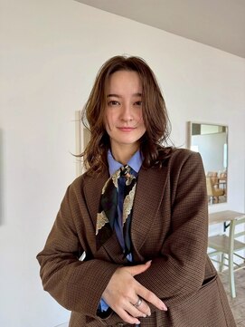 ワイビー ガーデンヴィラ店(y.be garden villa) ゆるふわカールスタイル