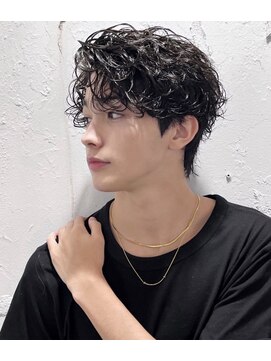 アストラ(ASTRA) MEN’S HAIR/波巻きツイストスパイラル/リバースセンターパート