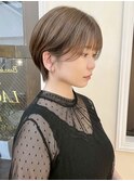 【LAGOON】韓国風サイドバング耳かけショートヘア×ベージュラテ