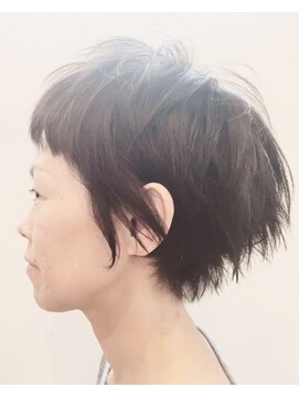 ハグ ニシコヤマ アトリエ(hug nishikoyama atelier) かわいい大人ガーリーワイドバング小顔マッシュショート