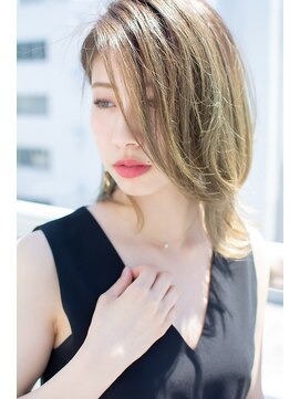 ノイン(noine) 可愛いよりもクールを狙う。