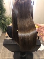 アールサロン アオヤマ(Rr SALON AOYAMA)&nbsp;プラチナミネコラストレート