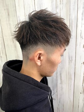 メンズアンダーバーホワイト 南海難波店(Men's _WHITE) フェードツイスパ