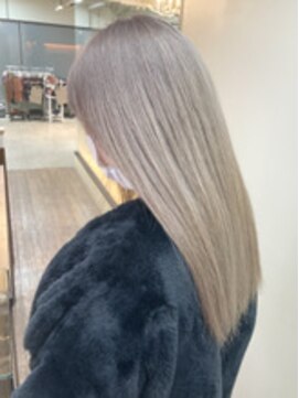 ディア(.eer) 【MA$A】#ミルクティーベージュ#ケアブリーチ#グリッターボンド