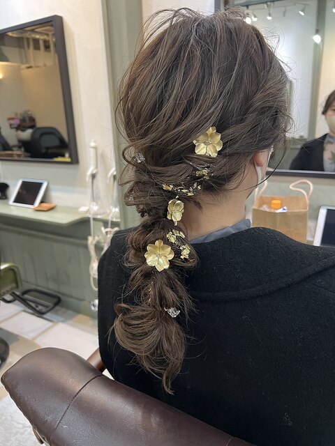 金箔とゴールドヘアアクセ