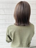 外ハネ×チャコールグレー