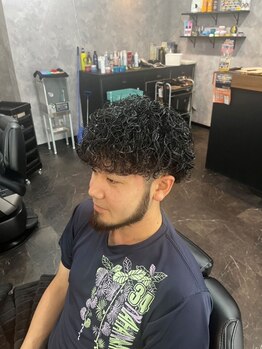 はいな～ぐ 石嶺本通り店の写真/男の身嗜みは「はいな～ぐ石嶺本通り店」で!パッと見の印象を左右する”清潔感”と”デザイン力”で男磨き