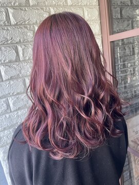 リー 東三国(Lee) ミディアム×ワインレッド