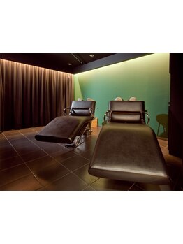 【メンズ専門店】髪だけでなく身だしなみや自宅ケアもアドバイスします◇居心地の良い空間で癒しの時間を♪